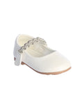 Load image into Gallery viewer, White Braided Rhinestone Strap Shoe