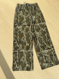 Load image into Gallery viewer, Youth Mossy Oak Bottomland Pant