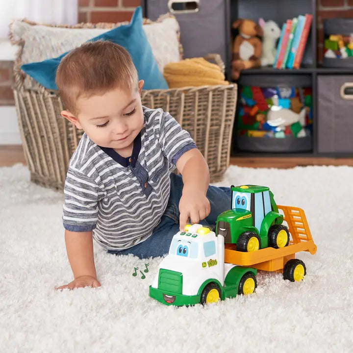 John Deere Lights & Sounds Farmin Friends Hauling Set