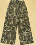 Load image into Gallery viewer, Youth Mossy Oak Bottomland Pant

