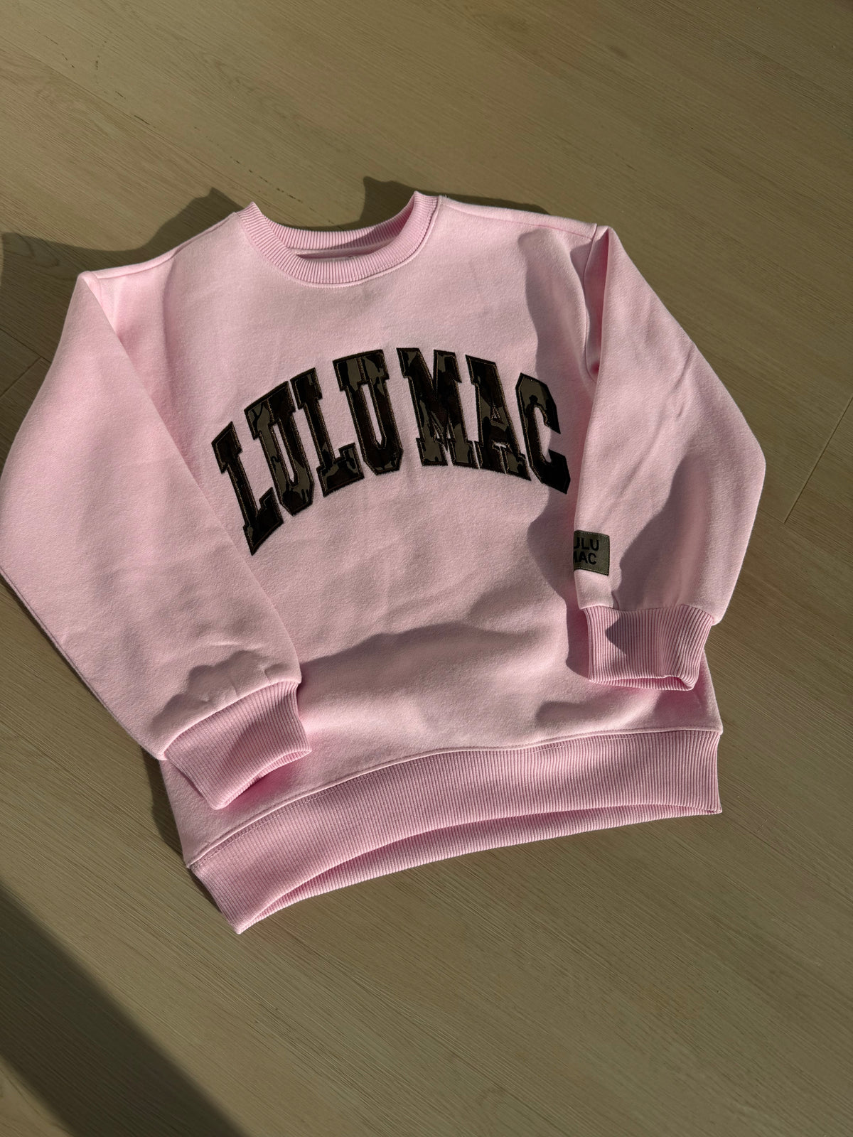 Light Pink With Mossy Oak Bottomland