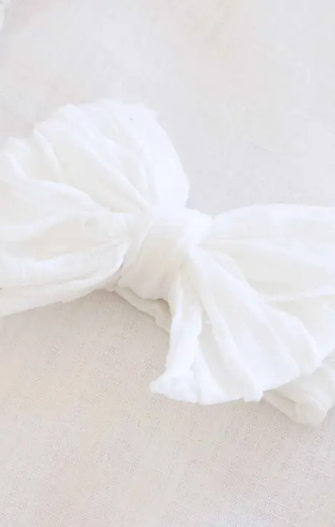 Large Ruffle Knit Bow