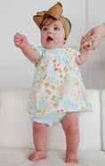 Load image into Gallery viewer, Madalynn Muslin Floral Baby Set
