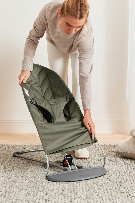 BabyBjorn Bouncer Bliss Dark Green Woven Petal Quilt