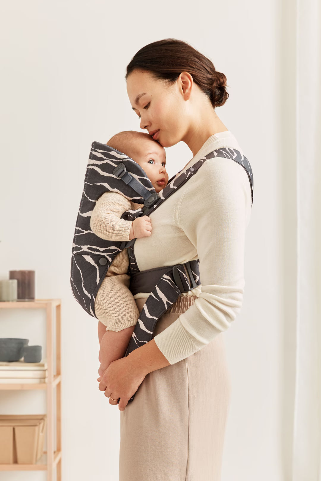 BabyBjorn Anthracite/Landscape Cotton Baby Carrier Mini