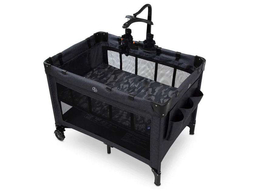 Baby Gap Deluxe Play Yard